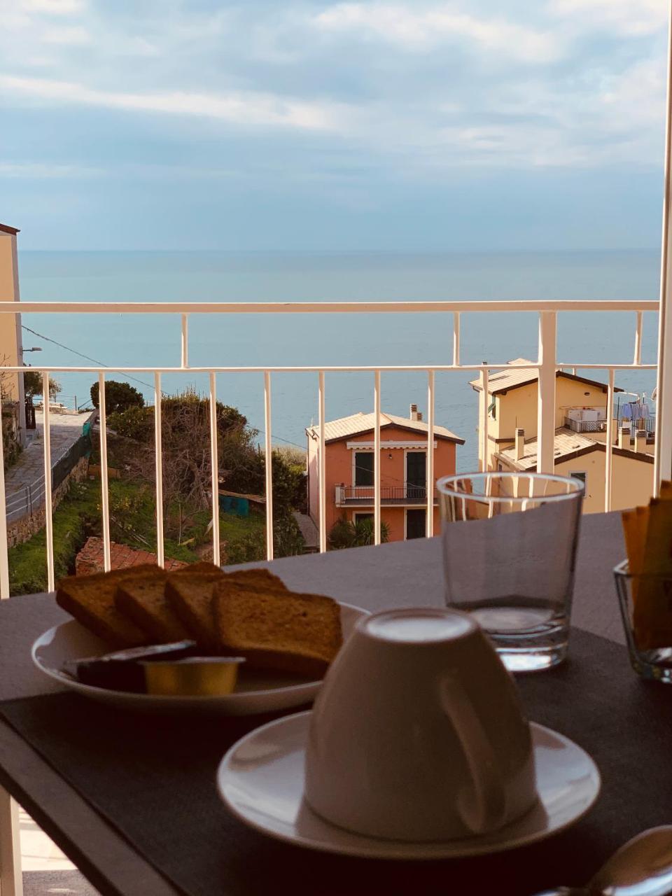 Cinque Terre Coast To Coast Hotell Riomaggiore Eksteriør bilde